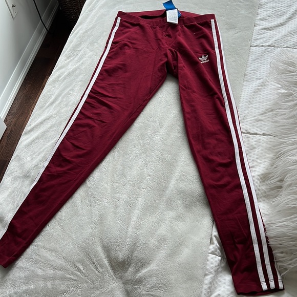 Adidas originals leggings and t-shirt set - Picture 3 of 3